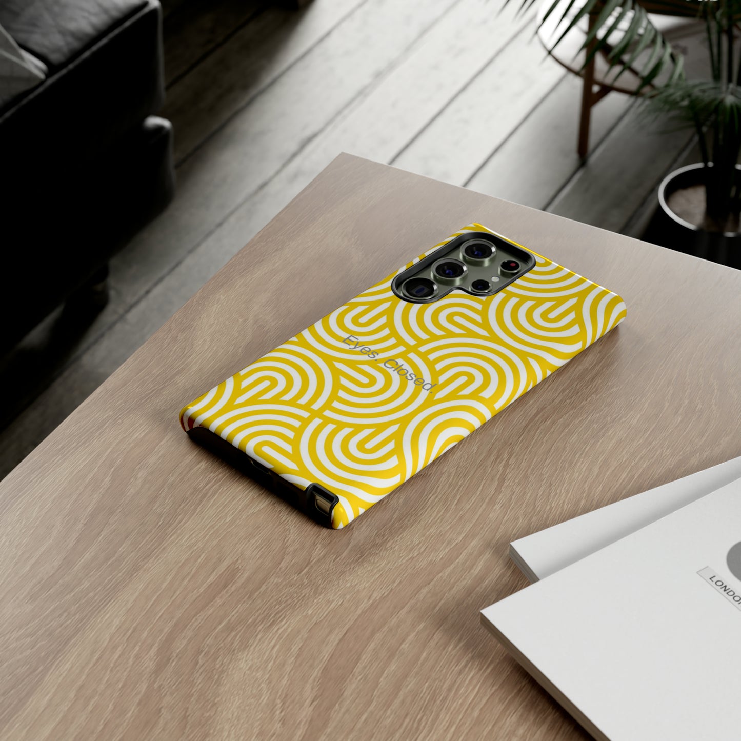 Eyes. Closed. / Yellow Geo Samsung Case